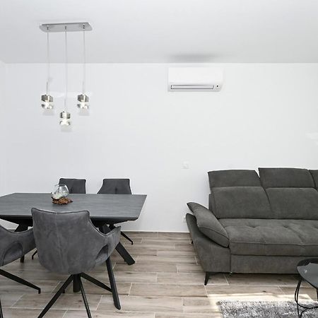 Luxury Apartment White Crystal Kaštela Eksteriør bilde